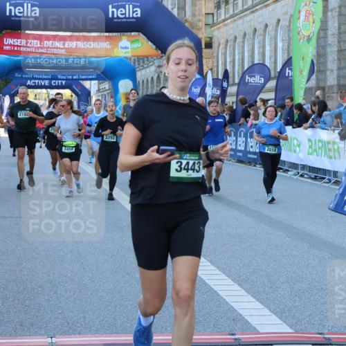 01.09.2024 - BARMER Alsterlauf Strokosch-Dieckow http://msf.ph/oto/6890315 01.09.2024 10:06:48 Ziel 2018, 2182, 2937, 2948, 3008, 3168, 3292, 3293, 3443, 3458, 3592, 3613, 3781, 3867, 4362, 4364, 4365, 4366, 4674, 4819, 4925, 5008, 5113, 8323 meine-sportfotos.de
