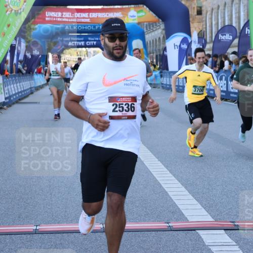 01.09.2024 - BARMER Alsterlauf Strokosch-Dieckow http://msf.ph/oto/6890317 01.09.2024 10:17:04 Ziel 2143, 2536, 2614, 2881, 2974, 2975, 3407, 3639, 3700, 4186, 5156, 5312, 8219, 8309 meine-sportfotos.de