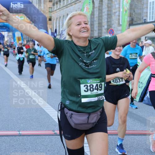 01.09.2024 - BARMER Alsterlauf Strokosch-Dieckow http://msf.ph/oto/6890354 01.09.2024 10:07:05 Ziel 2285, 2547, 2718, 2856, 2946, 2978, 3313, 3849, 4037, 4038, 4161, 4459, 4717, 5227, 5288 meine-sportfotos.de