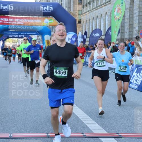 01.09.2024 - BARMER Alsterlauf Strokosch-Dieckow http://msf.ph/oto/6890365 01.09.2024 10:07:11 Ziel 2157, 2285, 2298, 2547, 2707, 2772, 2856, 2978, 4161, 4459, 4504, 4717, 5271, 5288, 8129 meine-sportfotos.de