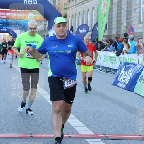 01.09.2024 - BARMER Alsterlauf Strokosch-Dieckow http://msf.ph/oto/6890375 01.09.2024 10:07:14 Ziel 2157, 2298, 2547, 2707, 2772, 2978, 3120, 3649, 4161, 4409, 4504, 4717, 4918, 5123, 5271, 5288, 8129 meine-sportfotos.de