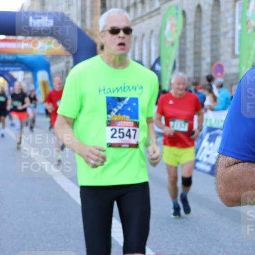01.09.2024 - BARMER Alsterlauf Strokosch-Dieckow http://msf.ph/oto/6890380 01.09.2024 10:07:15 Ziel 2157, 2298, 2547, 2673, 2707, 2772, 2978, 3120, 3649, 4409, 4504, 4918, 5123, 5271, 5288, 8129 meine-sportfotos.de