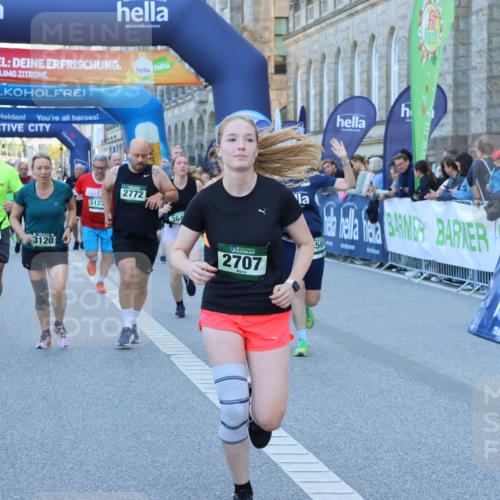 01.09.2024 - BARMER Alsterlauf Strokosch-Dieckow http://msf.ph/oto/6890390 01.09.2024 10:07:19 Ziel 2157, 2298, 2305, 2673, 2707, 2772, 3120, 3153, 3296, 3649, 3657, 4160, 4320, 4409, 4504, 4918, 5123, 5200, 5239, 5271, 5304, 8129 meine-sportfotos.de