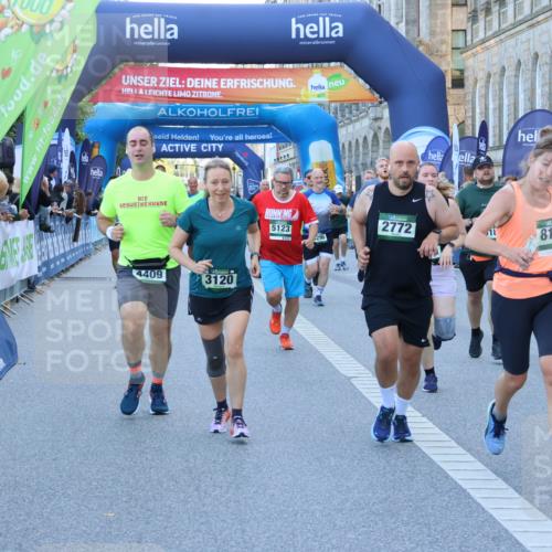 01.09.2024 - BARMER Alsterlauf Strokosch-Dieckow http://msf.ph/oto/6890393 01.09.2024 10:07:21 Ziel 2298, 2305, 2673, 2707, 2772, 2996, 3120, 3153, 3296, 3649, 3657, 4160, 4320, 4409, 4504, 4918, 5123, 5200, 5239, 5271, 5304, 8129 meine-sportfotos.de