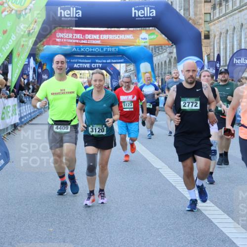 01.09.2024 - BARMER Alsterlauf Strokosch-Dieckow http://msf.ph/oto/6890395 01.09.2024 10:07:21 Ziel 2298, 2305, 2673, 2707, 2772, 2996, 3120, 3153, 3296, 3649, 3657, 4160, 4320, 4409, 4504, 4918, 5123, 5200, 5239, 5271, 5304, 8129 meine-sportfotos.de