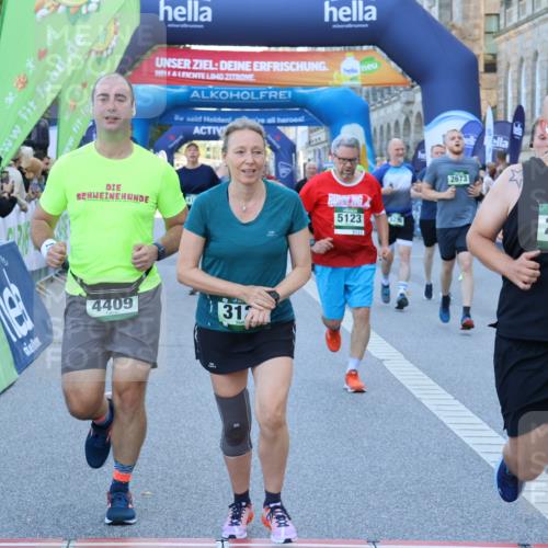 01.09.2024 - BARMER Alsterlauf Strokosch-Dieckow http://msf.ph/oto/6890401 01.09.2024 10:07:22 Ziel 2305, 2317, 2673, 2707, 2772, 2996, 3120, 3153, 3296, 3649, 3657, 4160, 4320, 4409, 4504, 4918, 5110, 5123, 5200, 5239, 5271, 5304, 8129 meine-sportfotos.de