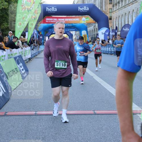 01.09.2024 - BARMER Alsterlauf Strokosch-Dieckow http://msf.ph/oto/6890420 01.09.2024 10:07:33 Ziel 2317, 2415, 2996, 3859, 3945, 4768, 4769, 5110, 5176, 8059 meine-sportfotos.de