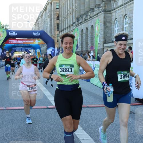 01.09.2024 - BARMER Alsterlauf Strokosch-Dieckow http://msf.ph/oto/6890439 01.09.2024 10:17:42 Ziel 1178, 2362, 2546, 2574, 2575, 2621, 2622, 2819, 2842, 2846, 3081, 3158, 3307, 3406, 3497, 3500, 3532, 3533, 3535, 3893, 4073, 4442, 4547, 4548, 4586, 4676, 5159, 5307 meine-sportfotos.de