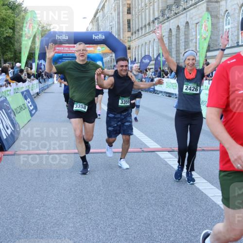 01.09.2024 - BARMER Alsterlauf Strokosch-Dieckow http://msf.ph/oto/6890447 01.09.2024 10:07:49 Ziel 2319, 2342, 2426, 2525, 3054, 3229, 3321, 3337, 3358, 3359, 3924, 4065, 4280, 4350, 4462, 4550, 4733, 4880, 5035, 5104, 5280 meine-sportfotos.de