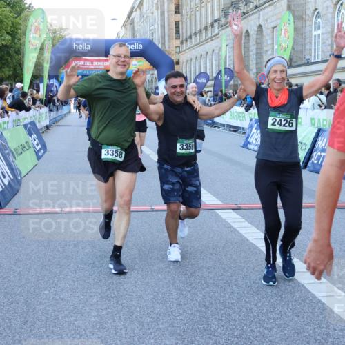 01.09.2024 - BARMER Alsterlauf Strokosch-Dieckow http://msf.ph/oto/6890449 01.09.2024 10:07:49 Ziel 2319, 2342, 2426, 2525, 3054, 3229, 3321, 3337, 3358, 3359, 3924, 4065, 4280, 4350, 4462, 4550, 4733, 4880, 5035, 5104, 5280 meine-sportfotos.de