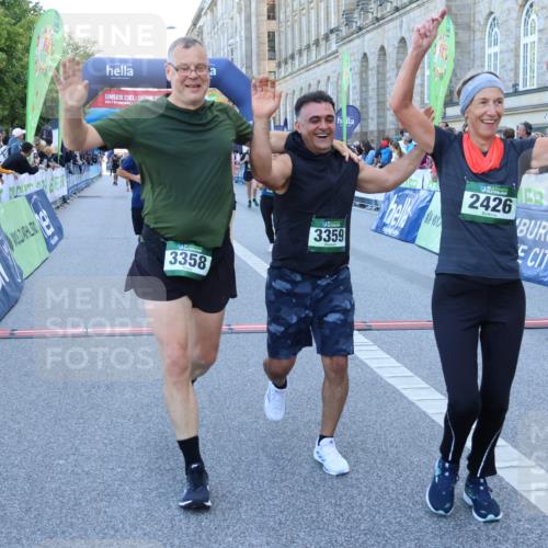 01.09.2024 - BARMER Alsterlauf Strokosch-Dieckow http://msf.ph/oto/6890451 01.09.2024 10:07:50 Ziel 2319, 2342, 2426, 2525, 3054, 3229, 3321, 3335, 3337, 3358, 3359, 3924, 4065, 4280, 4550, 4733, 4750, 4880, 5035, 5104, 5280 meine-sportfotos.de