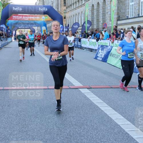 01.09.2024 - BARMER Alsterlauf Strokosch-Dieckow http://msf.ph/oto/6890462 01.09.2024 10:07:57 Ziel 2050, 2228, 2400, 2525, 2867, 3262, 3321, 3335, 3337, 3345, 3870, 4528, 4550, 4570, 4673, 4694, 4733, 4750, 4880, 5104, 5280, 8164 meine-sportfotos.de