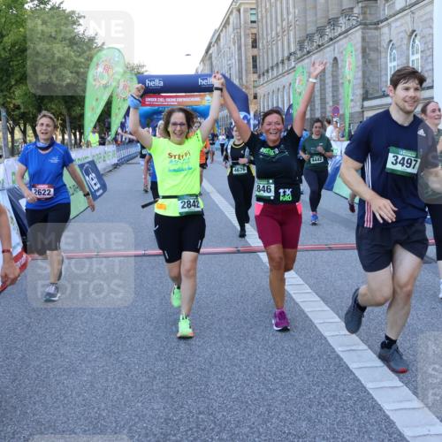 01.09.2024 - BARMER Alsterlauf Strokosch-Dieckow http://msf.ph/oto/6890465 01.09.2024 10:17:49 Ziel 1178, 2377, 2378, 2546, 2574, 2575, 2593, 2621, 2622, 2842, 2846, 3110, 3158, 3265, 3307, 3406, 3497, 4073, 4442, 4586, 4676, 5307 meine-sportfotos.de