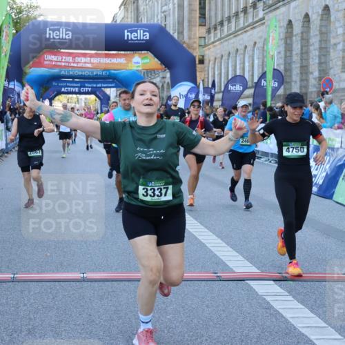 01.09.2024 - BARMER Alsterlauf Strokosch-Dieckow http://msf.ph/oto/6890473 01.09.2024 10:08:00 Ziel 2050, 2228, 2367, 2400, 2867, 3262, 3321, 3335, 3337, 3345, 3584, 3870, 4528, 4550, 4570, 4673, 4694, 4750, 4880, 8164 meine-sportfotos.de