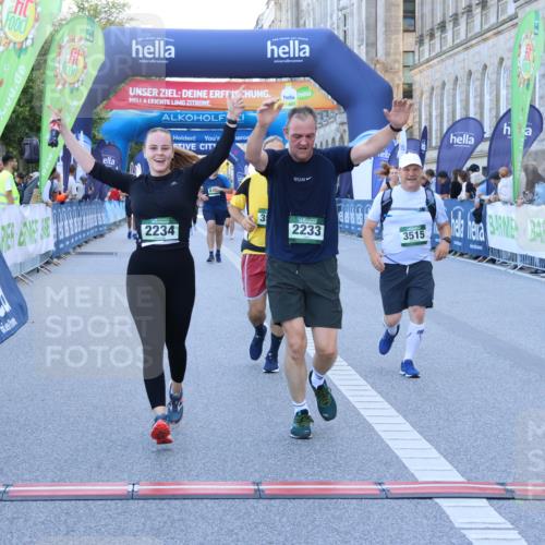 01.09.2024 - BARMER Alsterlauf Strokosch-Dieckow http://msf.ph/oto/6890485 01.09.2024 10:18:13 Ziel 2128, 2233, 2234, 3086, 3183, 3515, 3516, 3844, 5242, 8125 meine-sportfotos.de