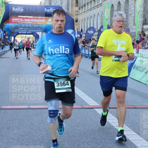 01.09.2024 - BARMER Alsterlauf Strokosch-Dieckow http://msf.ph/oto/6890494 01.09.2024 10:08:12 Ziel 2264, 2374, 2695, 2896, 2941, 3084, 3085, 3767, 3864, 3964, 4007, 4195, 4210, 4919, 5219 meine-sportfotos.de