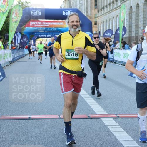 01.09.2024 - BARMER Alsterlauf Strokosch-Dieckow http://msf.ph/oto/6890501 01.09.2024 10:18:15 Ziel 2128, 2233, 2234, 3086, 3183, 3515, 3516, 3844, 4243, 4951, 5242, 8125 meine-sportfotos.de