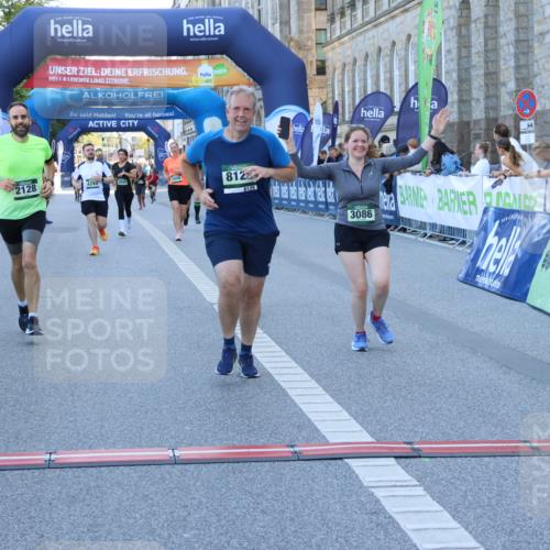 01.09.2024 - BARMER Alsterlauf Strokosch-Dieckow http://msf.ph/oto/6890508 01.09.2024 10:18:20 Ziel 2128, 3086, 3183, 4243, 4951, 5050, 5090, 5242, 8125 meine-sportfotos.de