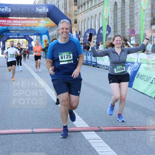 01.09.2024 - BARMER Alsterlauf Strokosch-Dieckow http://msf.ph/oto/6890515 01.09.2024 10:18:21 Ziel 2128, 2972, 3086, 3183, 4243, 4346, 4951, 5050, 5090, 5242, 8125 meine-sportfotos.de