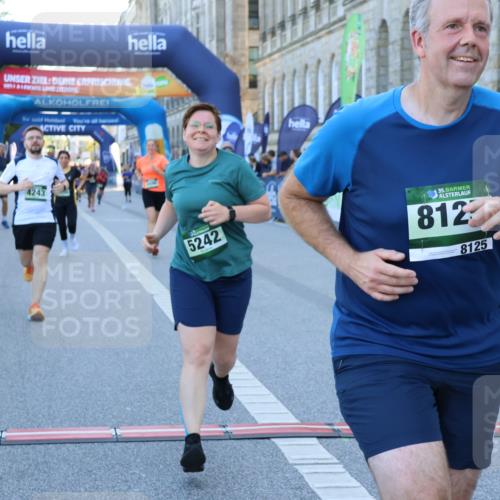 01.09.2024 - BARMER Alsterlauf Strokosch-Dieckow http://msf.ph/oto/6890521 01.09.2024 10:18:23 Ziel 2128, 2972, 3086, 4243, 4346, 4951, 5050, 5090, 5242, 8125 meine-sportfotos.de