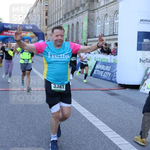 01.09.2024 - BARMER Alsterlauf Strokosch-Dieckow http://msf.ph/oto/6890545 01.09.2024 10:08:26 Ziel 2058, 2063, 2101, 2148, 2852, 2952, 3224, 3233, 3236, 3246, 3381, 3696, 3904, 4590, 4720, 4786, 8204 meine-sportfotos.de