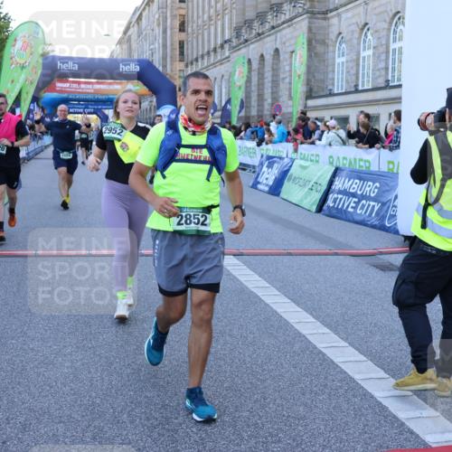 01.09.2024 - BARMER Alsterlauf Strokosch-Dieckow http://msf.ph/oto/6890550 01.09.2024 10:08:27 Ziel 2058, 2063, 2101, 2148, 2694, 2852, 2952, 3224, 3233, 3236, 3246, 3381, 3696, 3904, 4590, 4720, 4786, 8204 meine-sportfotos.de