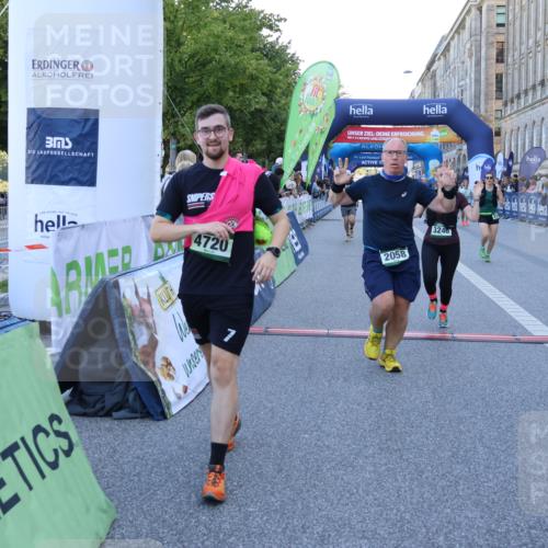 01.09.2024 - BARMER Alsterlauf Strokosch-Dieckow http://msf.ph/oto/6890557 01.09.2024 10:08:29 Ziel 2058, 2063, 2101, 2148, 2694, 2952, 3224, 3233, 3236, 3246, 3270, 3696, 3904, 4590, 4720, 4786, 8204 meine-sportfotos.de