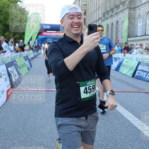 01.09.2024 - BARMER Alsterlauf Strokosch-Dieckow http://msf.ph/oto/6890570 01.09.2024 10:08:35 Ziel 2063, 2101, 2148, 2301, 2694, 2781, 3068, 3224, 3233, 3236, 3270, 4464, 4472, 4590, 5172, 8204 meine-sportfotos.de