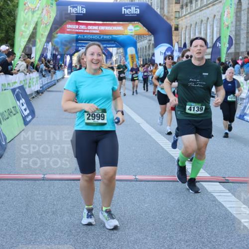 01.09.2024 - BARMER Alsterlauf Strokosch-Dieckow http://msf.ph/oto/6890611 01.09.2024 10:08:52 Ziel 2345, 2680, 2999, 3205, 3552, 3624, 3626, 4076, 4139, 4296, 4379, 4490, 4513, 5163, 5221, 5235 meine-sportfotos.de