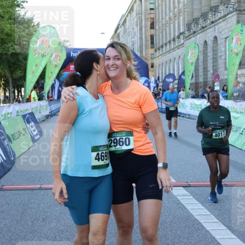 01.09.2024 - BARMER Alsterlauf Strokosch-Dieckow http://msf.ph/oto/6890612 01.09.2024 10:18:52 Ziel 2140, 2825, 2960, 4017, 4503, 4691, 8120, 8167 meine-sportfotos.de