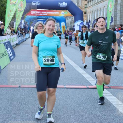 01.09.2024 - BARMER Alsterlauf Strokosch-Dieckow http://msf.ph/oto/6890614 01.09.2024 10:08:53 Ziel 2345, 2680, 2999, 3205, 3414, 3552, 3624, 3626, 4076, 4139, 4379, 4490, 4513, 5163 meine-sportfotos.de