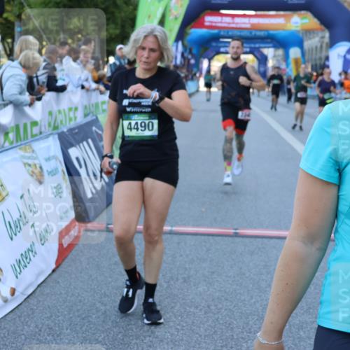 01.09.2024 - BARMER Alsterlauf Strokosch-Dieckow http://msf.ph/oto/6890617 01.09.2024 10:08:55 Ziel 2345, 2680, 3205, 3414, 3624, 3626, 4076, 4139, 4379, 4490, 4513, 5163 meine-sportfotos.de