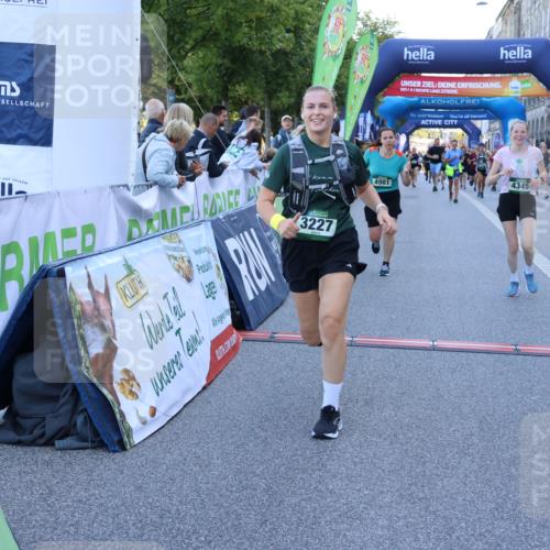 01.09.2024 - BARMER Alsterlauf Strokosch-Dieckow http://msf.ph/oto/6890630 01.09.2024 10:09:06 Ziel 2172, 2465, 3004, 3227, 3414, 3501, 3675, 3927, 4047, 4345, 4826, 4981, 8206 meine-sportfotos.de