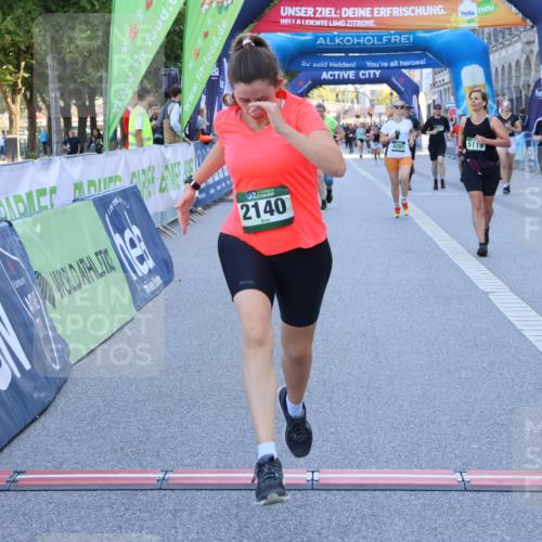 01.09.2024 - BARMER Alsterlauf Strokosch-Dieckow http://msf.ph/oto/6890631 01.09.2024 10:19:02 Ziel 2002, 2140, 2300, 2459, 2460, 4261, 4503, 5119 meine-sportfotos.de