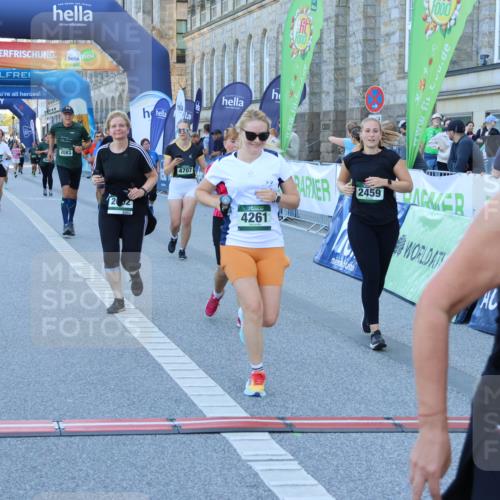 01.09.2024 - BARMER Alsterlauf Strokosch-Dieckow http://msf.ph/oto/6890643 01.09.2024 10:19:09 Ziel 2002, 2083, 2300, 2448, 2459, 2460, 2683, 4261, 4347, 4348, 4707, 4810, 5119, 8271 meine-sportfotos.de