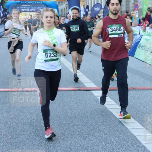 01.09.2024 - BARMER Alsterlauf Strokosch-Dieckow http://msf.ph/oto/6890680 01.09.2024 10:09:28 Ziel 2757, 2795, 3486, 3828, 3829, 3830, 3831, 3832, 3901, 4072, 4147, 4196, 4331, 4396, 4397, 4531, 4579, 4585, 4711, 4799, 5233 meine-sportfotos.de