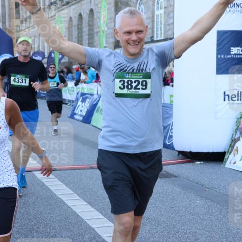 01.09.2024 - BARMER Alsterlauf Strokosch-Dieckow http://msf.ph/oto/6890694 01.09.2024 10:09:34 Ziel 2757, 3828, 3829, 3830, 3831, 3832, 4008, 4147, 4331, 4711, 4799, 4881 meine-sportfotos.de