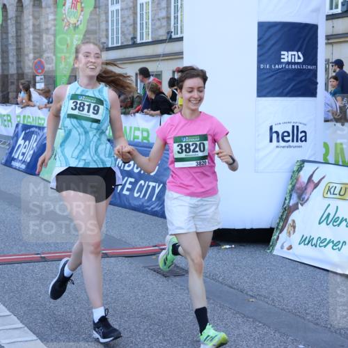 01.09.2024 - BARMER Alsterlauf Strokosch-Dieckow http://msf.ph/oto/6890695 01.09.2024 10:19:26 Ziel 2468, 2791, 3240, 3819, 3820, 3937, 5127, 5128 meine-sportfotos.de