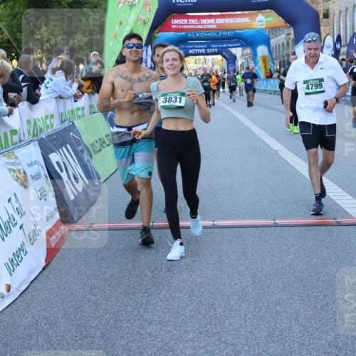 01.09.2024 - BARMER Alsterlauf Strokosch-Dieckow http://msf.ph/oto/6890696 01.09.2024 10:09:36 Ziel 2759, 2760, 3231, 3245, 3542, 3828, 3831, 3832, 4008, 4147, 4331, 4711, 4799, 4881 meine-sportfotos.de