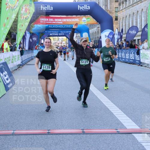 01.09.2024 - BARMER Alsterlauf Strokosch-Dieckow http://msf.ph/oto/6890709 01.09.2024 10:19:32 Ziel 2051, 2196, 2452, 2468, 2791, 3240, 3320, 3344, 3739, 3937, 5127, 5128 meine-sportfotos.de