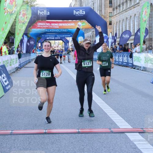 01.09.2024 - BARMER Alsterlauf Strokosch-Dieckow http://msf.ph/oto/6890712 01.09.2024 10:19:32 Ziel 2051, 2196, 2452, 2468, 2791, 3240, 3320, 3344, 3739, 3937, 5127, 5128 meine-sportfotos.de