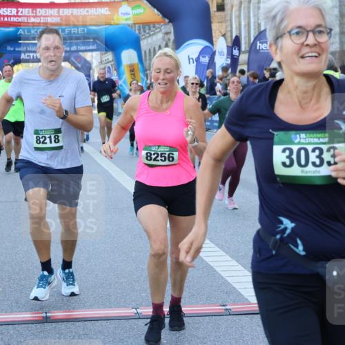01.09.2024 - BARMER Alsterlauf Strokosch-Dieckow http://msf.ph/oto/6890743 01.09.2024 10:09:57 Ziel 2425, 2441, 2582, 2895, 2897, 3033, 3201, 3243, 3249, 3717, 3977, 3983, 4230, 4266, 4268, 4596, 4682, 4779, 5040, 5192, 5193, 5199, 5251, 8218, 8256 meine-sportfotos.de