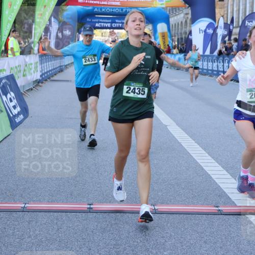 01.09.2024 - BARMER Alsterlauf Strokosch-Dieckow http://msf.ph/oto/6890767 01.09.2024 10:19:50 Ziel 2053, 2432, 2433, 2435, 2687, 2713, 3346, 4469, 4653, 8374, 8375 meine-sportfotos.de
