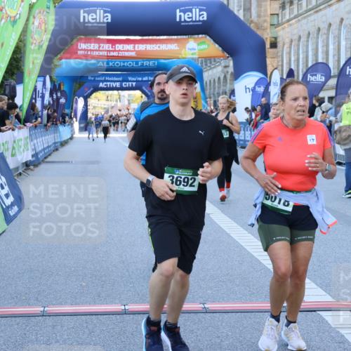 01.09.2024 - BARMER Alsterlauf Strokosch-Dieckow http://msf.ph/oto/6890772 01.09.2024 10:10:10 Ziel 2467, 2684, 2828, 2863, 3154, 3283, 3692, 3766, 5018, 5206 meine-sportfotos.de
