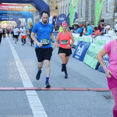 01.09.2024 - BARMER Alsterlauf Strokosch-Dieckow http://msf.ph/oto/6890796 01.09.2024 10:10:22 Ziel 2270, 2337, 2391, 2668, 2977, 3274, 3568, 3766, 3875, 3898, 3907, 4770, 8163 meine-sportfotos.de