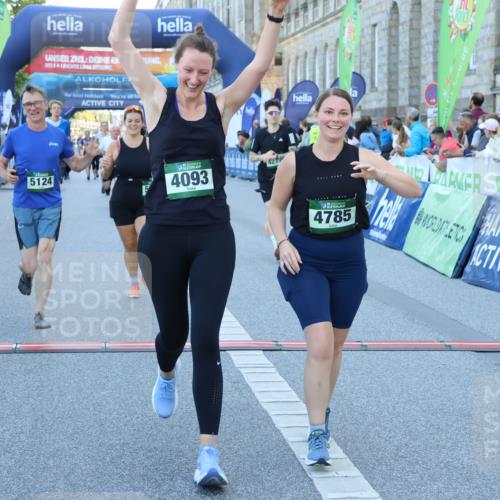 01.09.2024 - BARMER Alsterlauf Strokosch-Dieckow http://msf.ph/oto/6890828 01.09.2024 10:10:35 Ziel 2087, 2390, 2412, 3510, 3875, 3940, 4093, 4151, 4277, 4278, 4361, 4392, 4524, 4785, 4930, 5124, 5125, 5204, 5205, 5237, 8163 meine-sportfotos.de