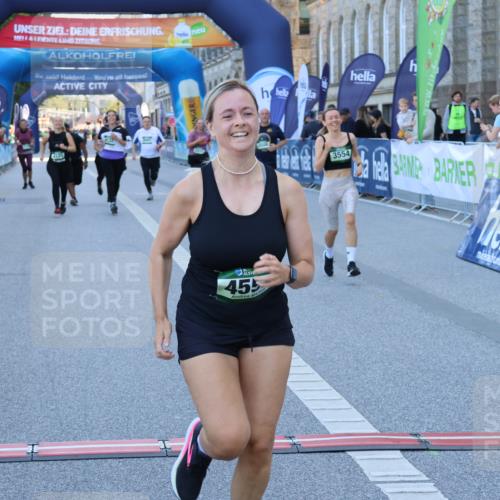 01.09.2024 - BARMER Alsterlauf Strokosch-Dieckow http://msf.ph/oto/6890836 01.09.2024 10:20:12 Ziel 2023, 2085, 3508, 3554, 3855, 4131, 4132, 4552, 4863, 4868, 8097 meine-sportfotos.de