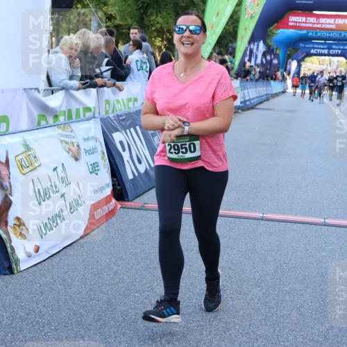 01.09.2024 - BARMER Alsterlauf Strokosch-Dieckow http://msf.ph/oto/6890868 01.09.2024 10:10:51 Ziel 2355, 2417, 2950, 3311, 3315, 3748, 4557, 8010, 8352 meine-sportfotos.de
