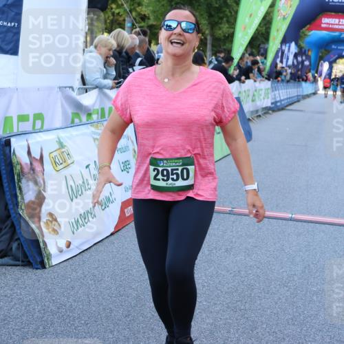 01.09.2024 - BARMER Alsterlauf Strokosch-Dieckow http://msf.ph/oto/6890869 01.09.2024 10:10:51 Ziel 2355, 2417, 2950, 3311, 3315, 3748, 4557, 8010, 8352 meine-sportfotos.de