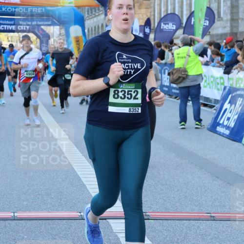 01.09.2024 - BARMER Alsterlauf Strokosch-Dieckow http://msf.ph/oto/6890890 01.09.2024 10:11:02 Ziel 2057, 2159, 2503, 2766, 2877, 2908, 2909, 3311, 3586, 3815, 4737, 4904, 4984, 5135, 8222, 8352, 8371 meine-sportfotos.de